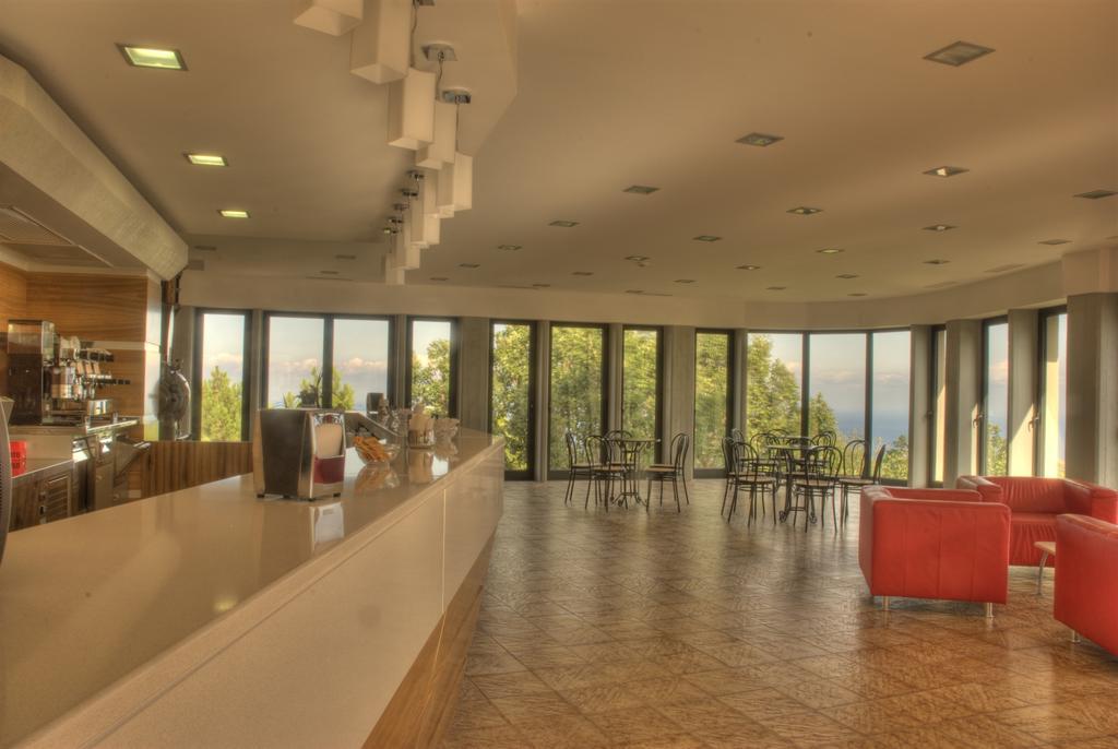 Emmaus Hotel Zafferana Etnea Extérieur photo