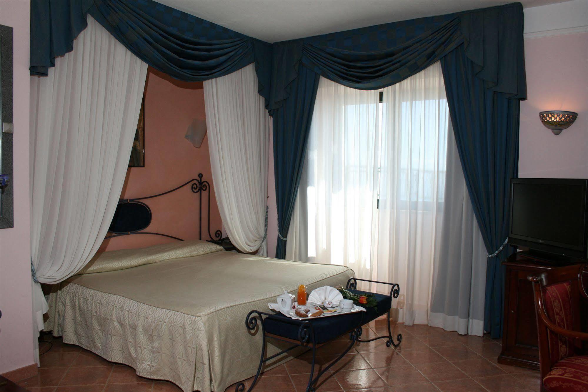 Emmaus Hotel Zafferana Etnea Extérieur photo